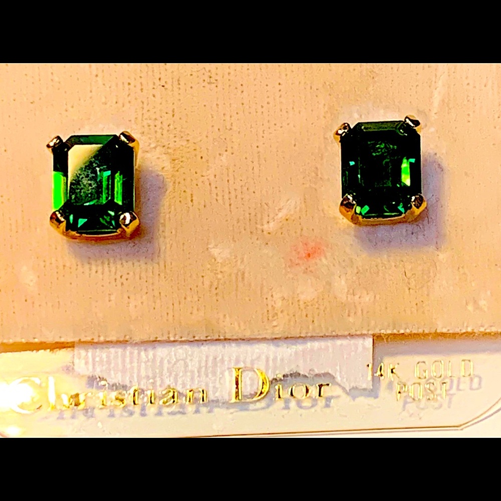 Emerald 14k YellowGold Pierced Earrings (Reg$999)